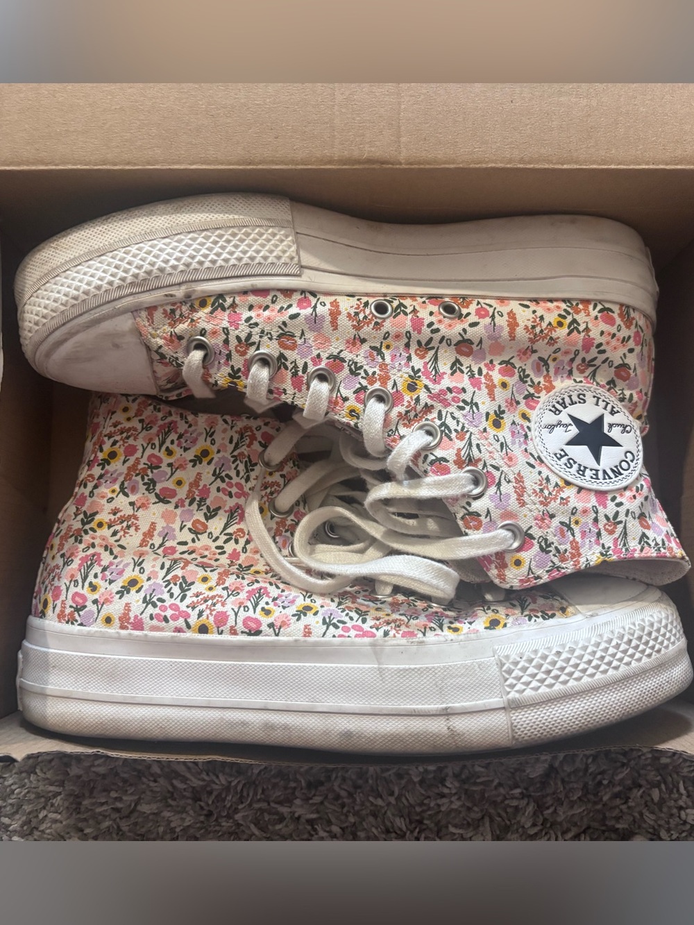 Ditsy Floral Converse